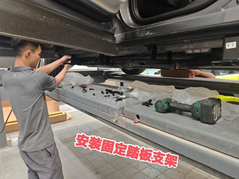 钢木楼梯厂家：打造家居温馨之梯